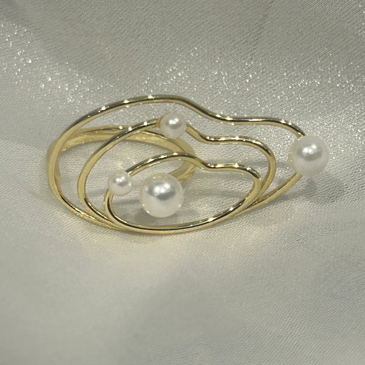 Golden Nebula Flow Pearl Ring
