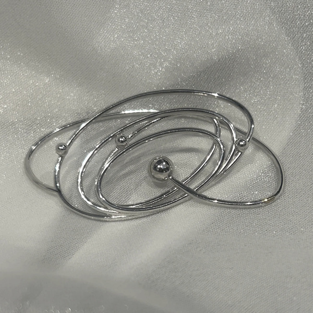 Silver Galaxy Flow Earcuff