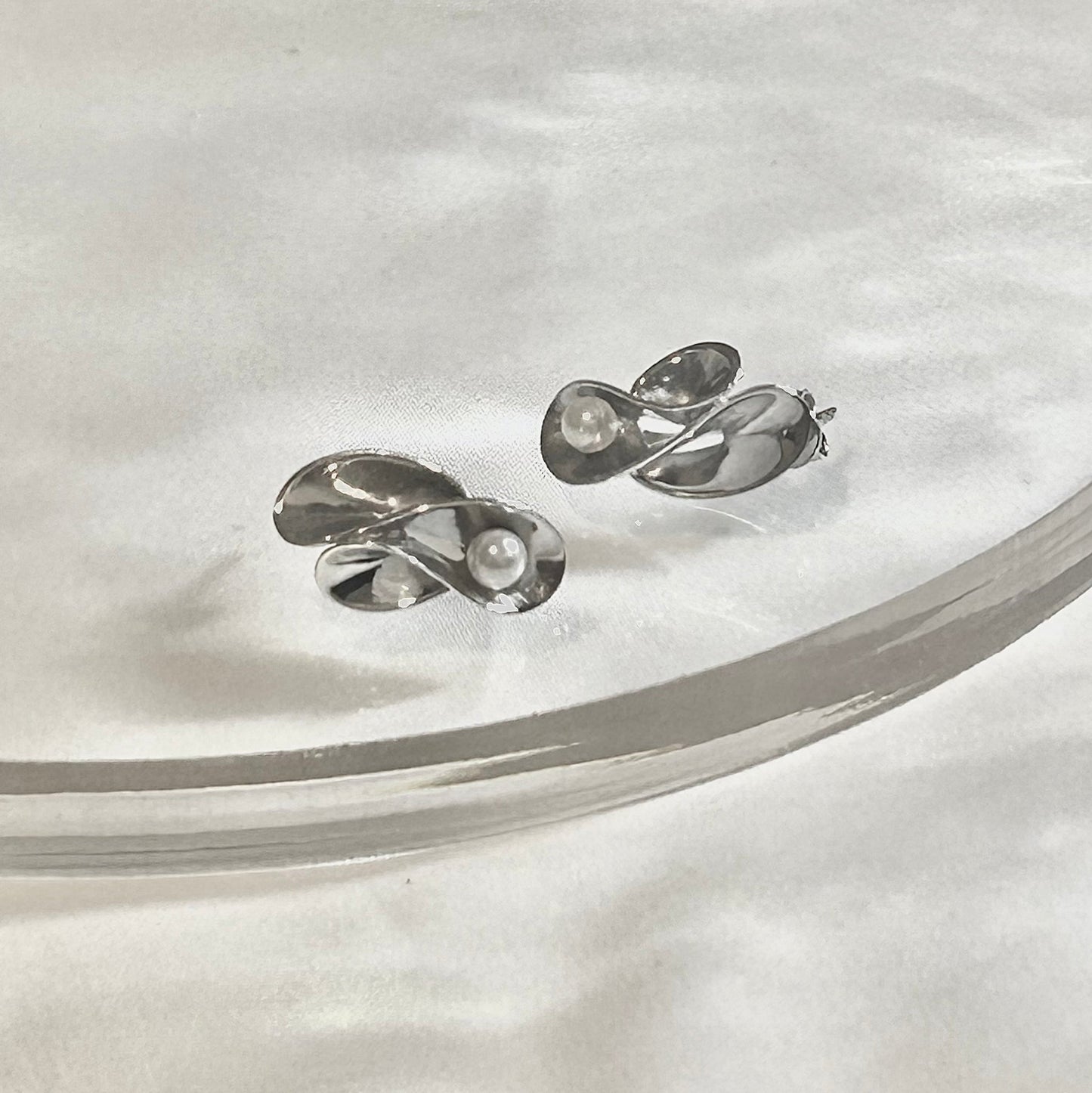 Silver Sparkle of Laputa Ear Studs (pair) Earring