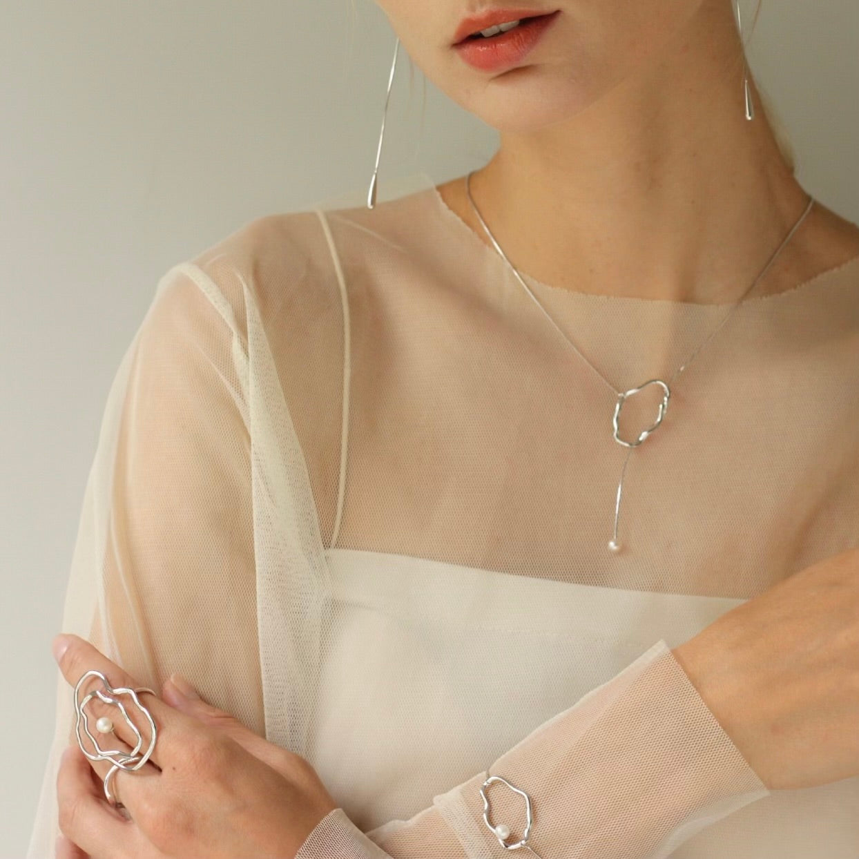 Silver Ripple Pearl Bracelet