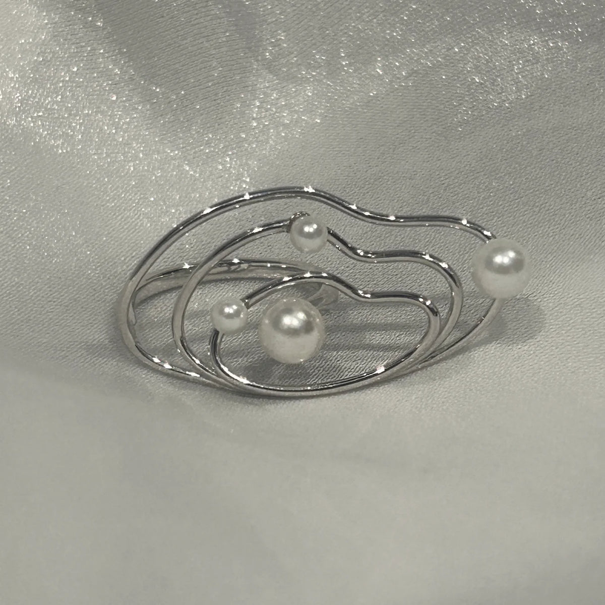 Silver Nebula Flow Pearl Ring
