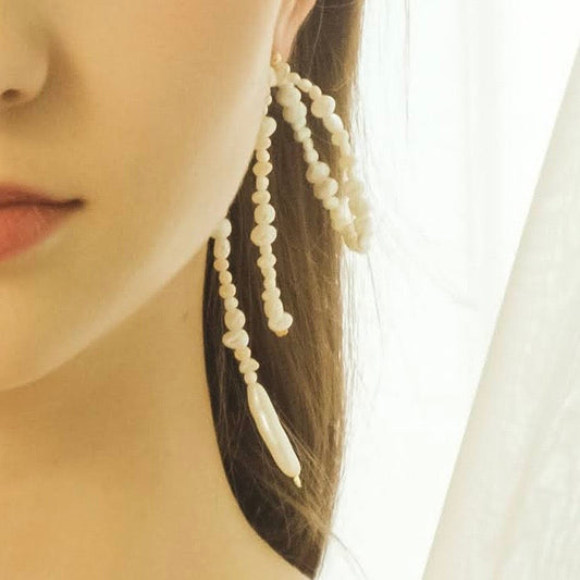 Waltz in the breeze (pair) Earring