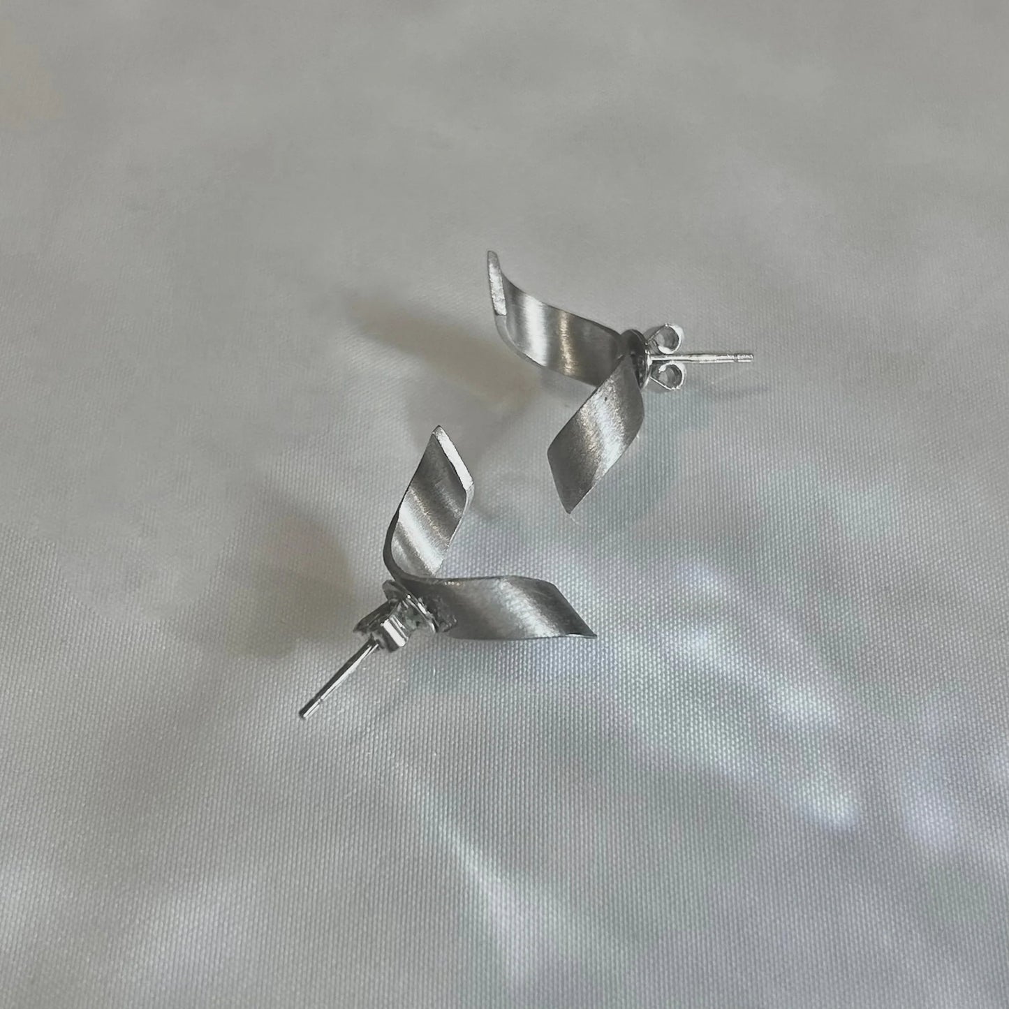 Silver Modern Spiral Earstuds  (pair) Earring