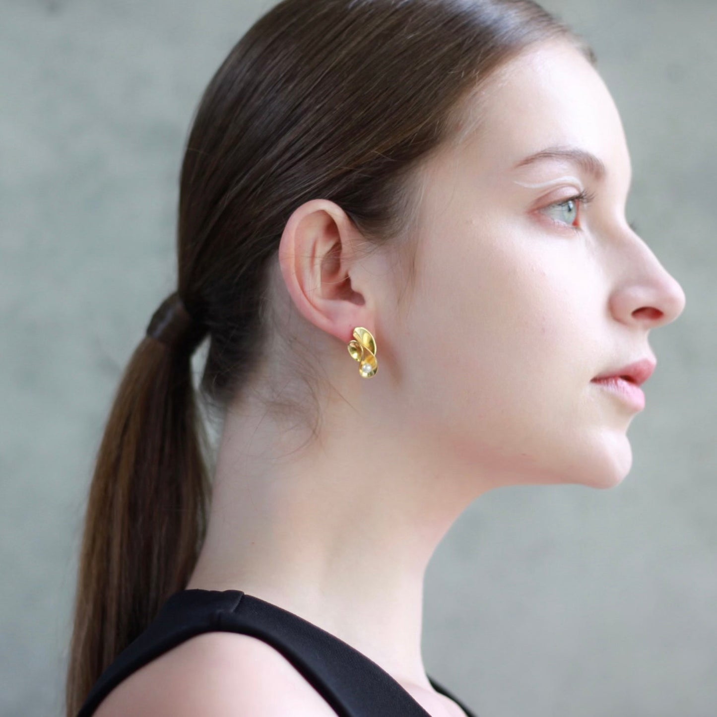 Golden Sparkle of Laputa Ear Studs (pair) Earring