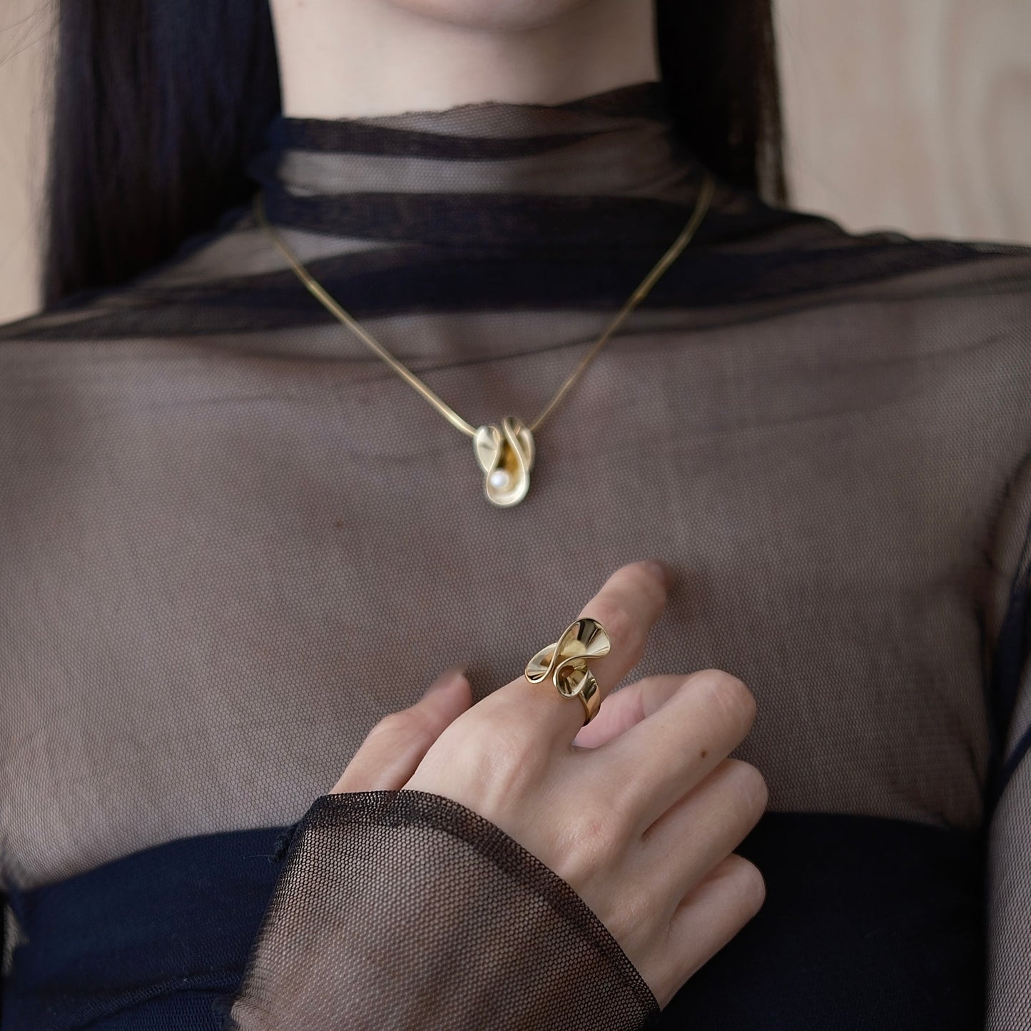 Golden Sparkle of Laputa Necklace