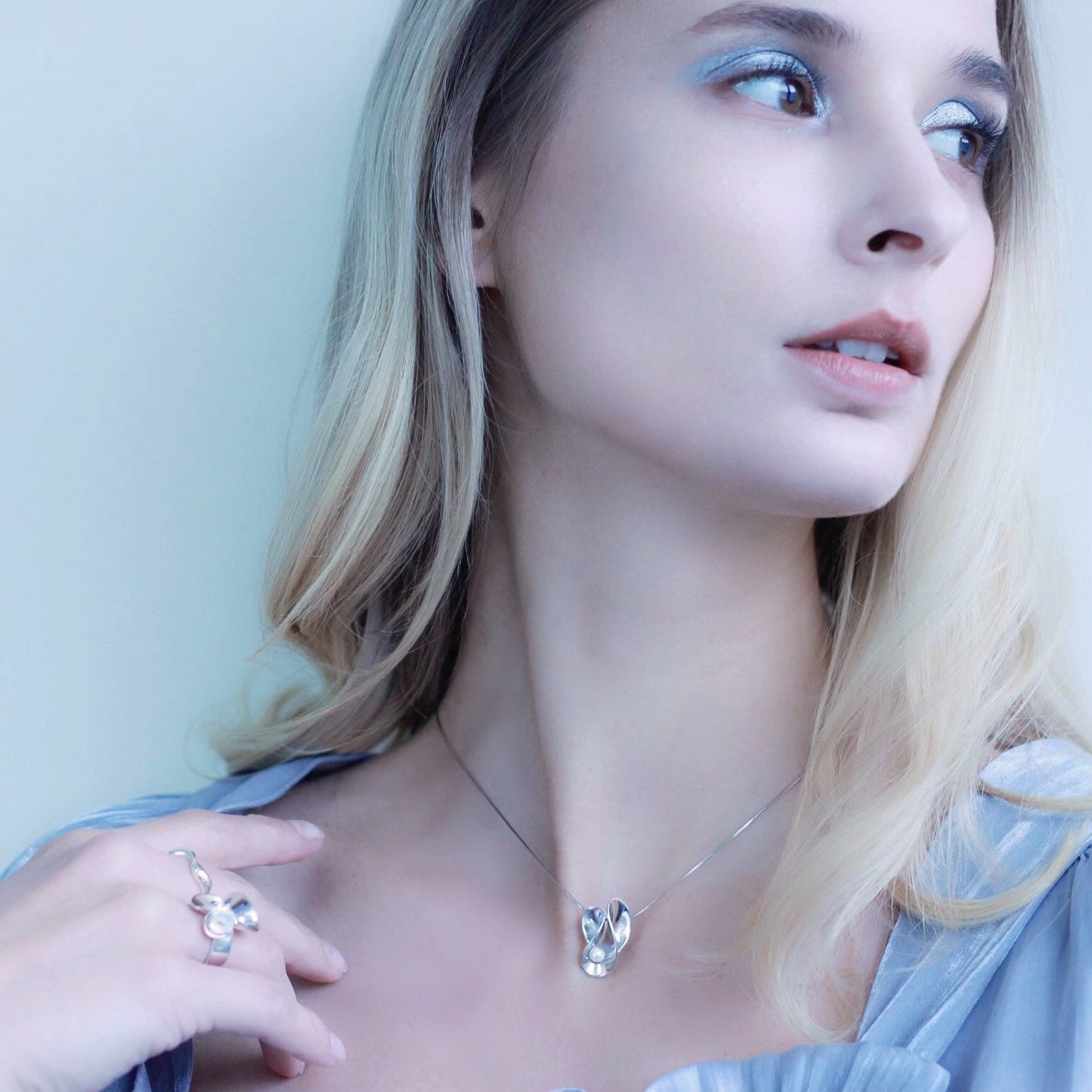 Silver Sparkle of Laputa Necklace