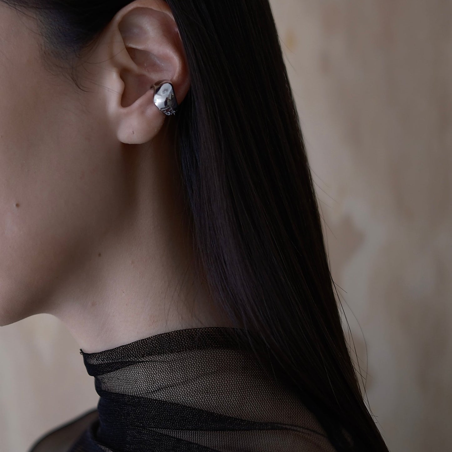 Silver The flow of heart Earcuff