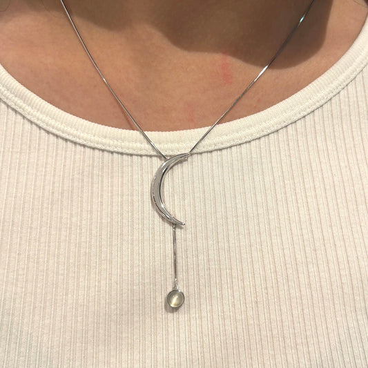Silver Moonlight Necklace - Moon Stone Edition