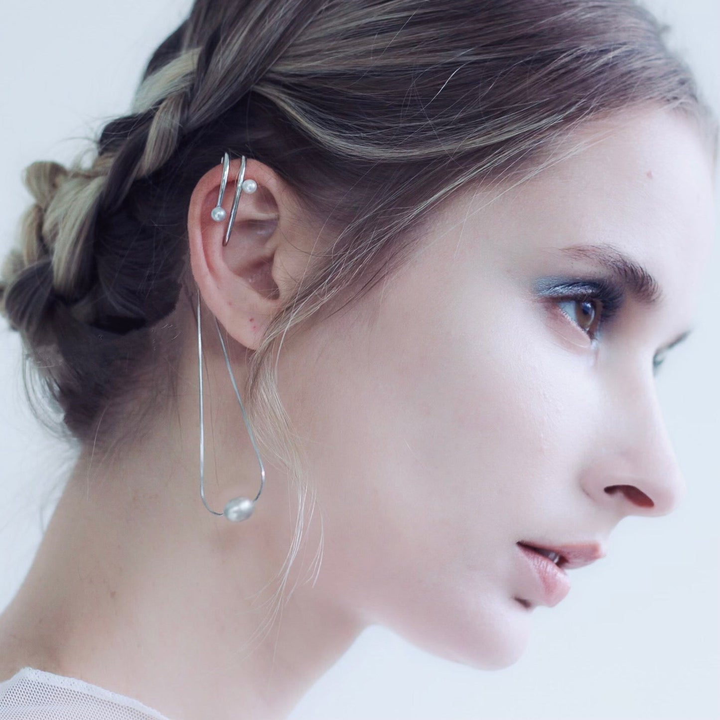 Silver The drop of the stardust earchain (single) Earcuff