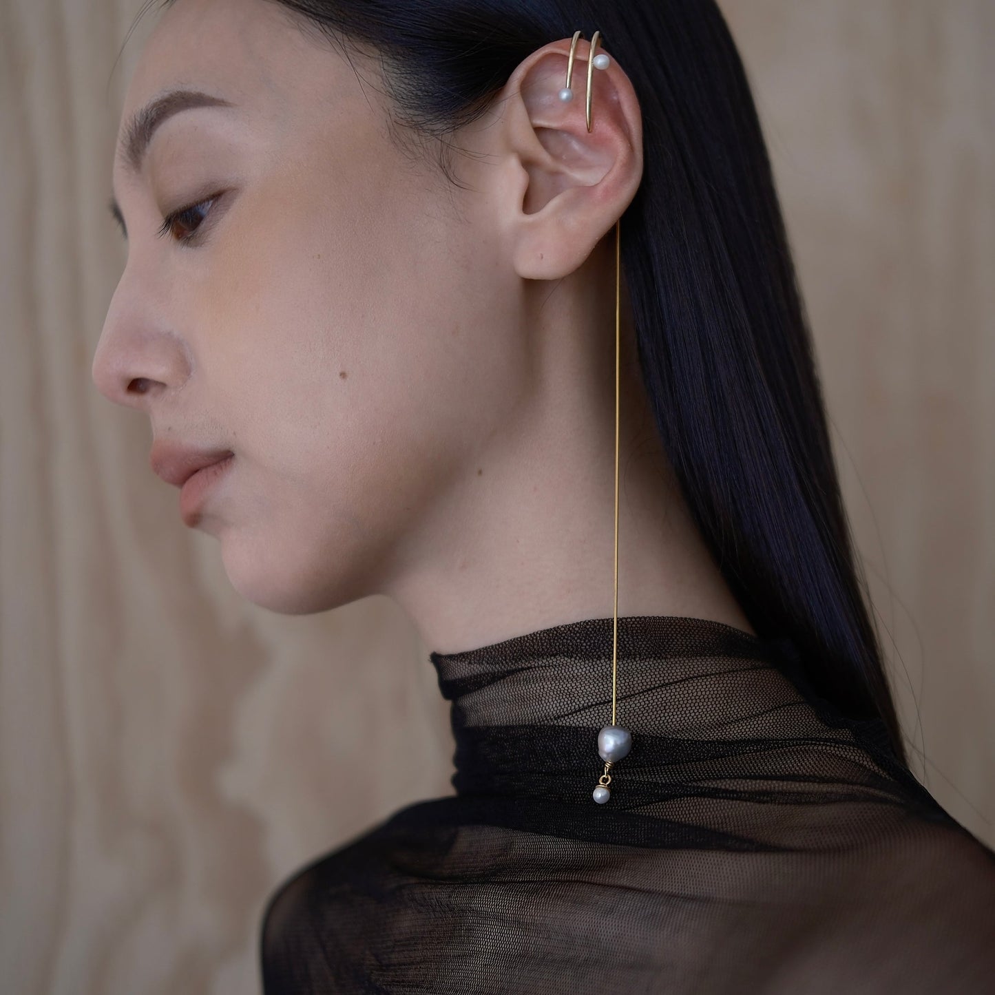 Golden The drop of the stardust earchain (single) Earcuff